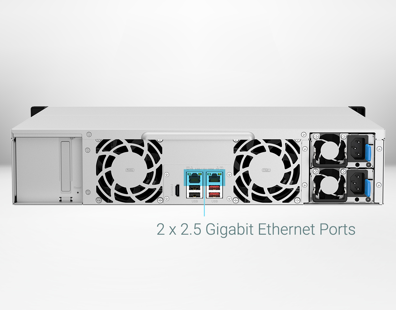 Qnap ts-1264u-rp | 12 ležišč rack nas | 8 gb ram | 2x 2,5gbe | pcie razširljivost in redundantno napajanje | nas strežnik 2 Qnap ts-1264u-rp zadnji priključki z 2x 2,5gbe mrežo