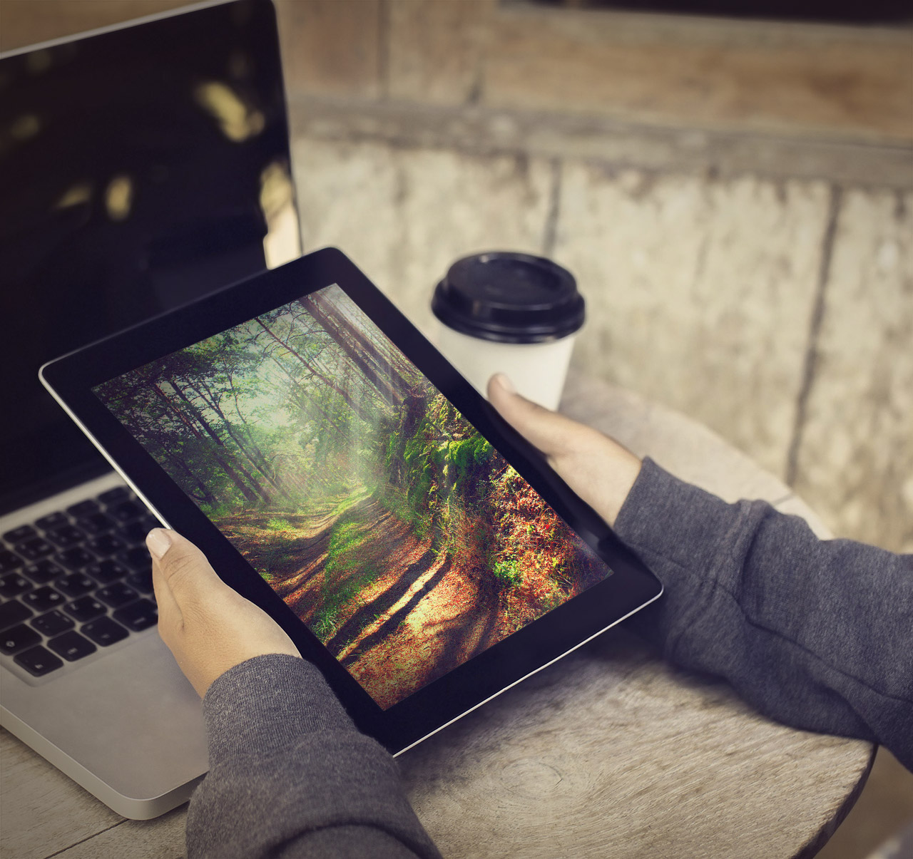 https://www.qnap.com/uploads/images/product/transcoding.jpg?v=1